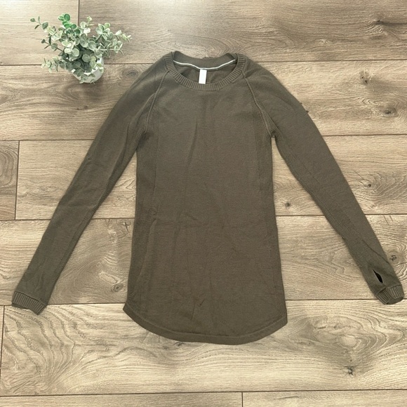 LULULEMON Lightweight Boolux Sweater Dark Green Size 2 - Picture 1 of 7